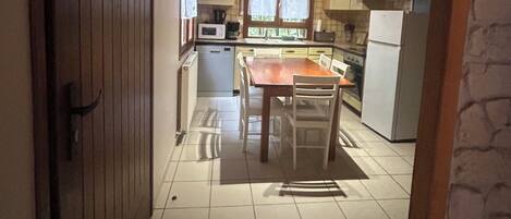 تناول الطعام