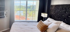 1 chambre, fer et planche à repasser, Wi-Fi gratuit, draps fournis
