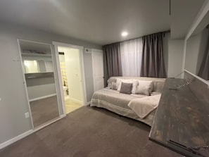 6 chambres, fer et planche à repasser, Wi-Fi