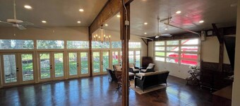 Red Roof Farmhouse • large gathering space • sleeps 27+ • hot tub • treehouse