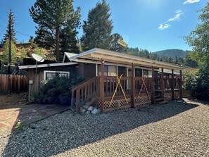 Exterior - Maverick Retreat in Red River (Red River)