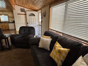 Fireplace - Maverick Retreat in Red River (Red River)