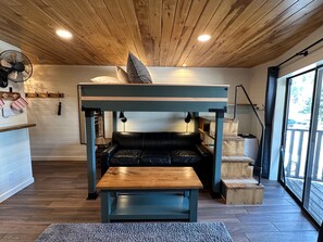 Televisión, chimenea