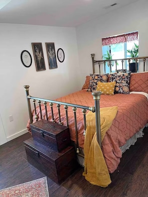 1 chambre, bureau, Wi-Fi gratuit, draps fournis