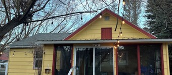 Charming 2+ Bedroom private home