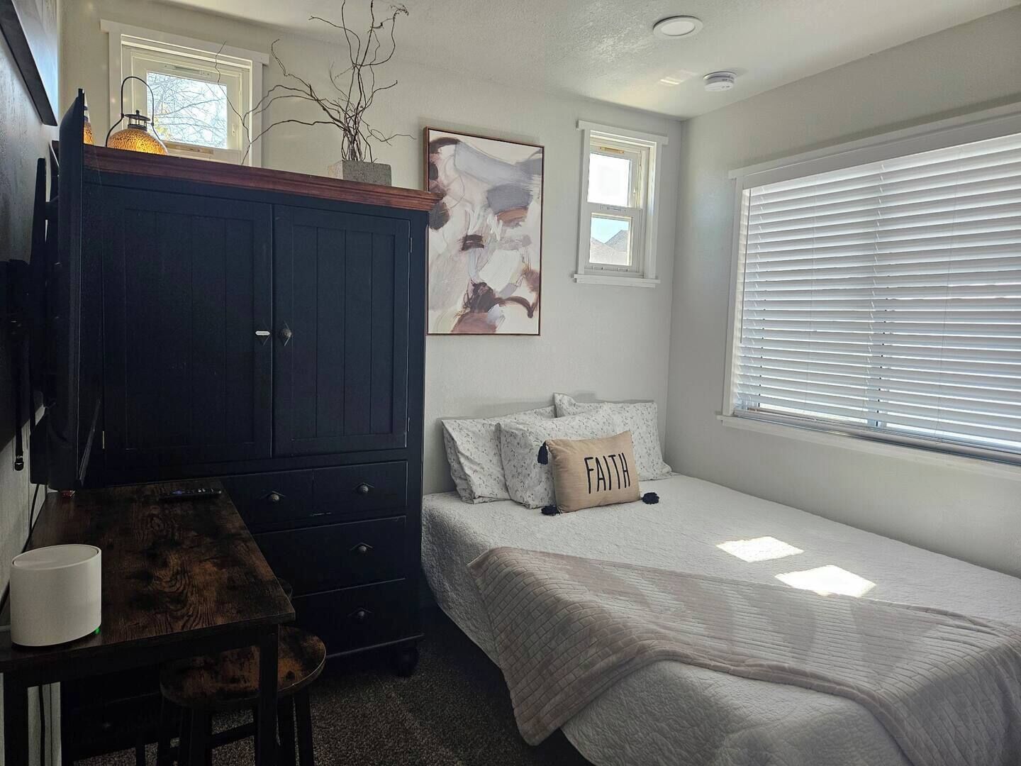 1 bedroom, WiFi, bed sheets