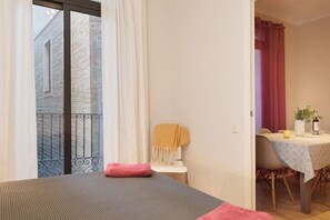 3 bedrooms, iron/ironing board, travel cot, free WiFi