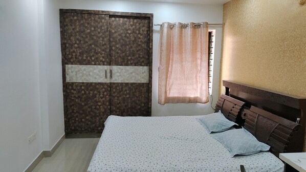 3 chambres, accès Internet, draps fournis