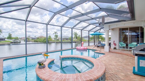 Beautiful Pool Home with Gulf access