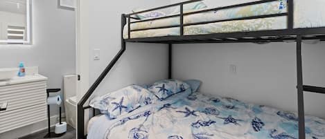3 bedrooms, free WiFi, bed sheets