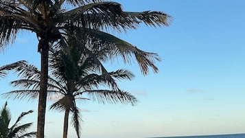 Na praia