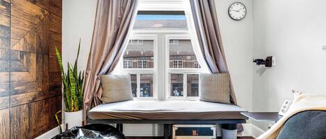 المنشأة من الداخل