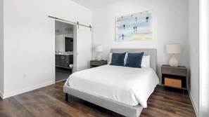 1 bedroom, desk, iron/ironing board, WiFi