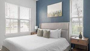 2 bedrooms, desk, iron/ironing board, WiFi