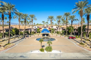 Exterior - Keith Haring Inspired 2BD Deauville (Palm Springs)