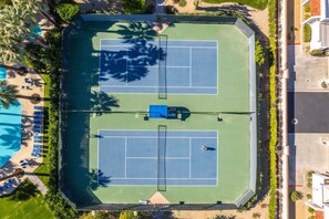 Sports court - Keith Haring Inspired 2BD Deauville (Palm Springs)