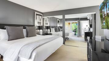 Rumah, Beberapa Tempat Tidur, balkon, pemandangan kolam renang (Deauville 413) | Didekorasi berbeda-beda dan dilengkapi dengan perabotan berbeda-beda