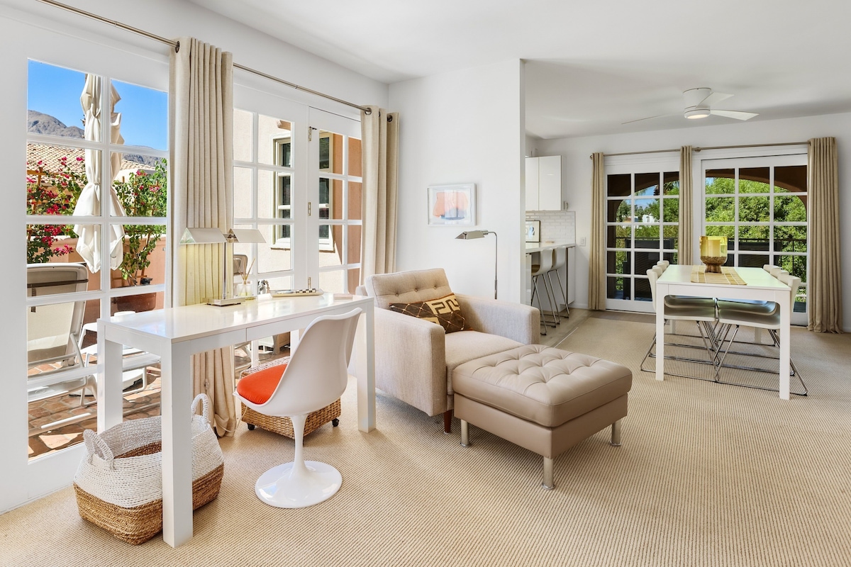 House, Multiple Beds, Balcony, Pool View (Deauville 413) | Living area