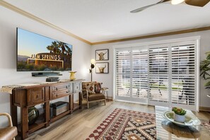 Condo, Multiple Beds, Patio, Garden View (Parocela P111) | Living area