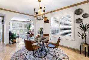 Condo, Multiple Beds, Patio, Garden View (Parocela P111) | In-room dining