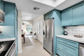 Condo, Multiple Beds, Patio, Garden View (Parocela D27) | Private kitchen