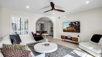 Condo, Multiple Beds, Patio, Garden View (Parocela D27) | Living area