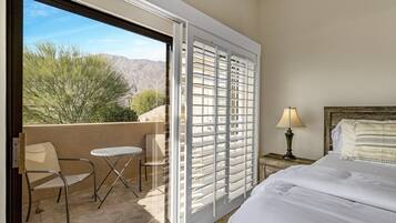 Condo, 2 Queen Beds, Balcony, Mountain View (Plaza Villas 554) | 2 bedrooms, individually decorated, individually furnished, bed sheets