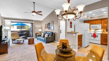 Condo, Multiple Beds, Balcony, Mountain View (Plaza Villas 571)