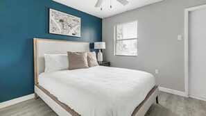 Desk, iron/ironing board, WiFi, bed sheets