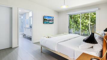 House, Multiple Beds, Pool Access, Pool View (Marcus) | Individually decorated, individually furnished, bed sheets