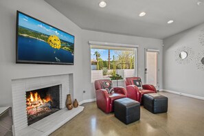 Interior - Desert Chill (Palm Springs)