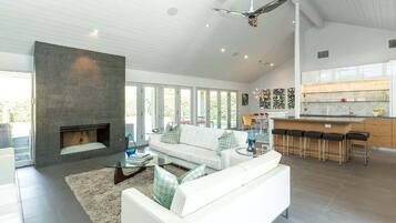 House, Multiple Beds, Pool Access, Pool View (Los Nietos) | Living area | Fireplace