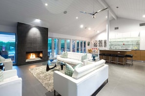 House, Multiple Beds, Pool Access, Pool View (Los Nietos) | Living area | Fireplace