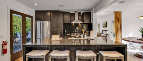 ハウス ベッド (複数台) プールアクセス プールビュー (Sunny Dunes) | 専用キッチン