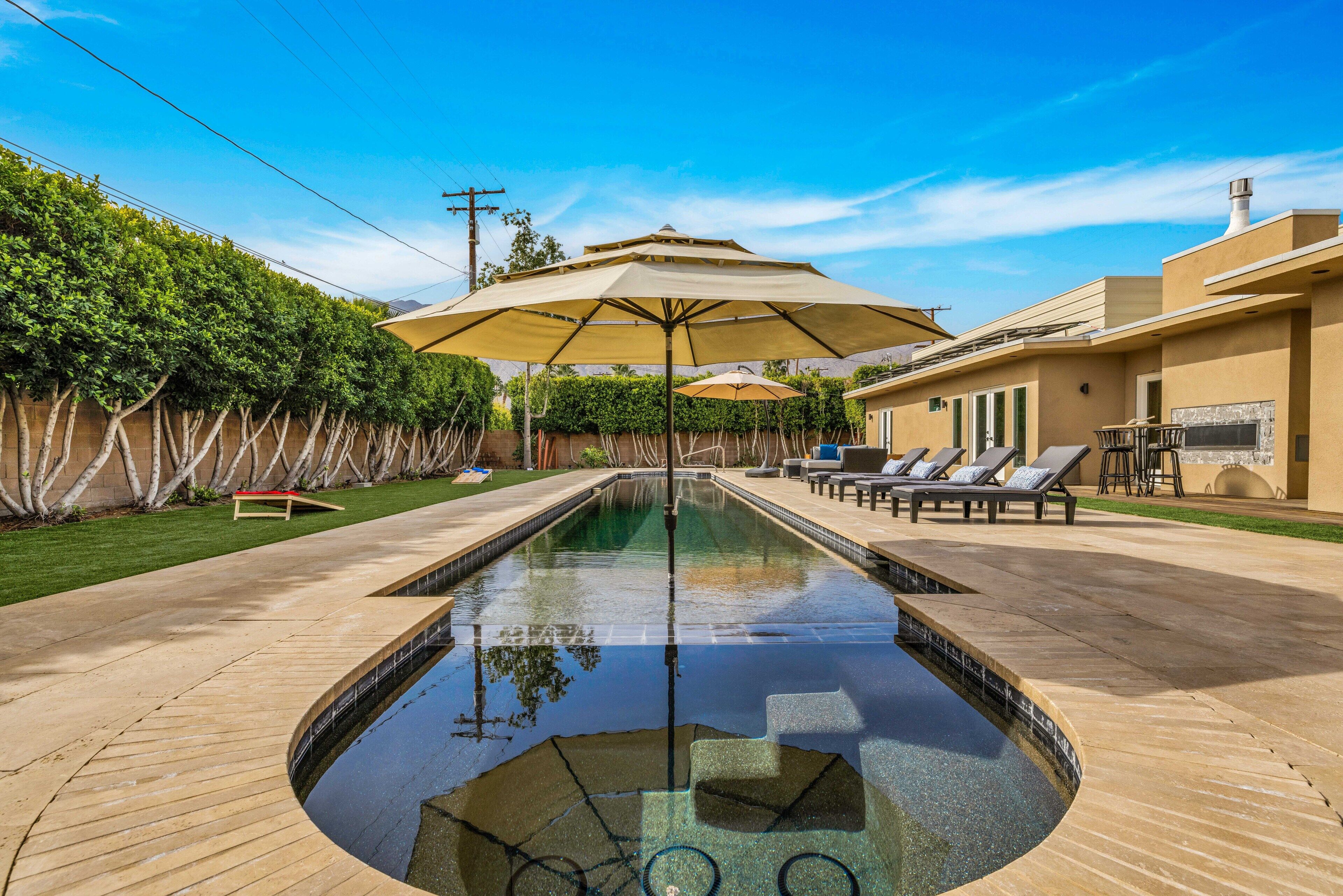 Hồ bơi ngoài trời 