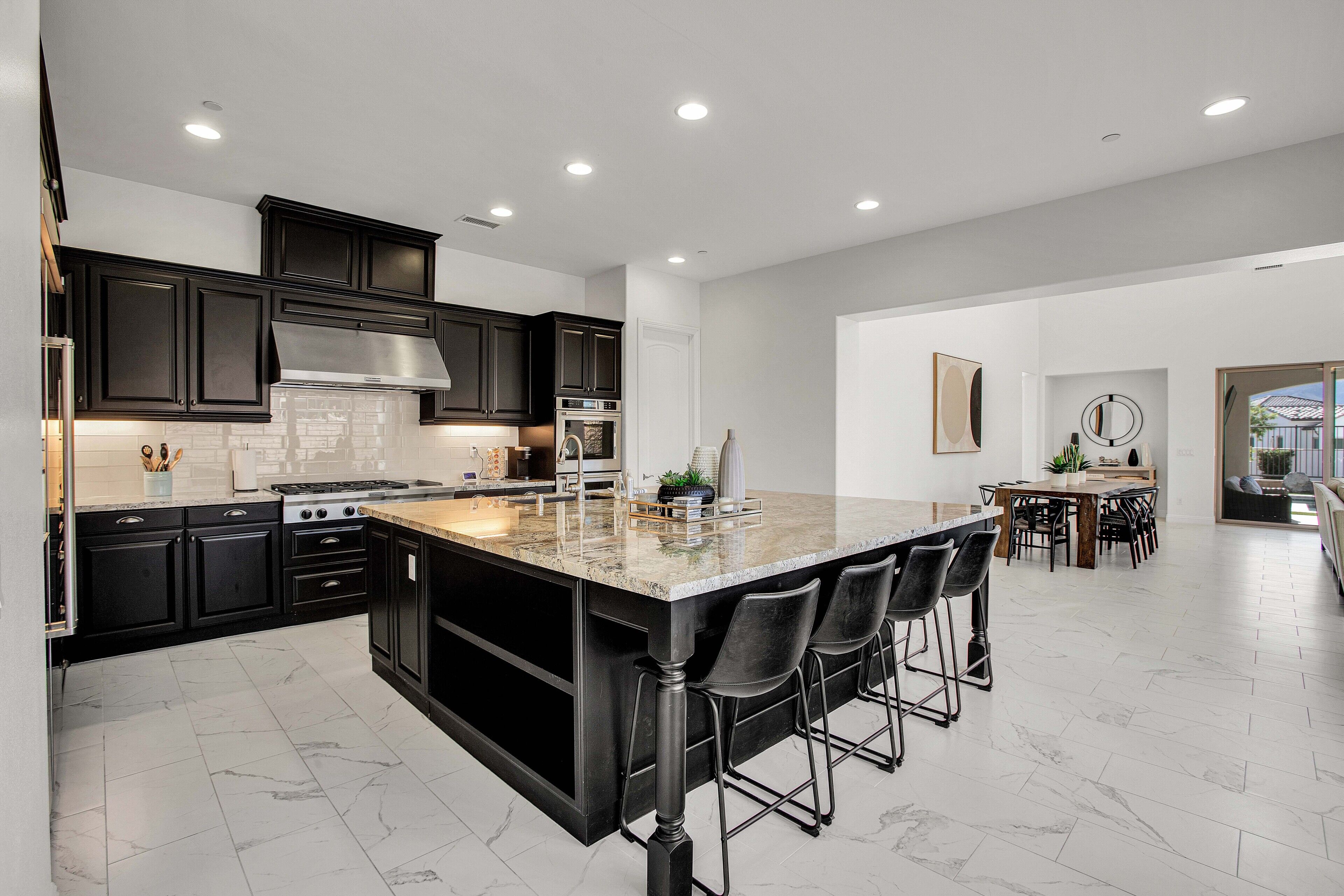 House, Multiple Beds, Pool Access, Mountain View (Champions) | Private kitchen