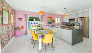 單棟房屋, 多張床, 可使用泳池, 泳池景 (Via Escuela) | 用餐區