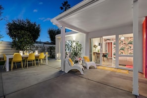 House, Multiple Beds, Pool Access, Pool View (Lujo) | Outdoor dining - Birdcage Palm Springs (Palm Springs)
