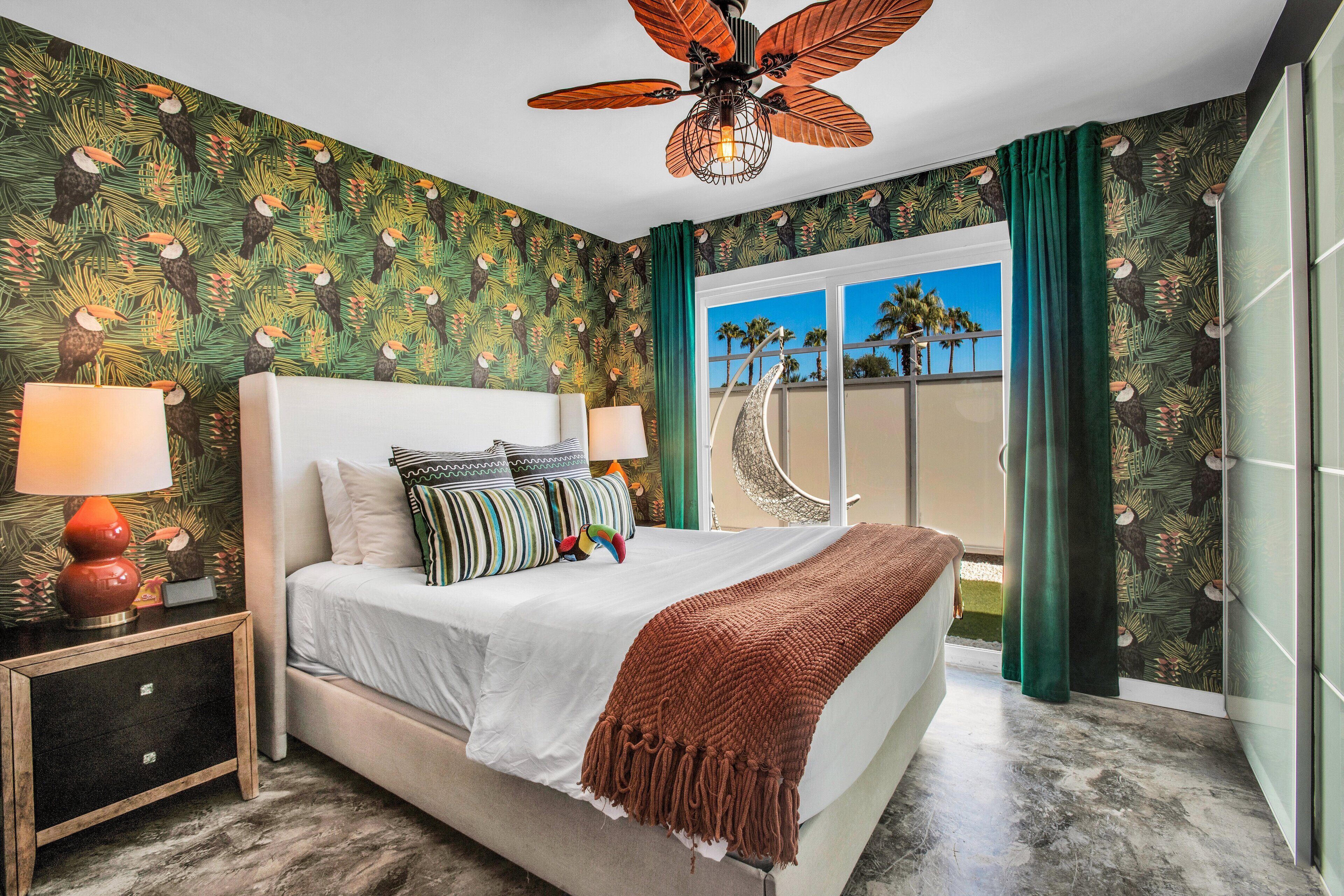 Individually decorated, individually furnished, bed sheets