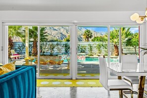 House, Multiple Beds, Pool Access, Pool View (Lujo) | Outdoor dining