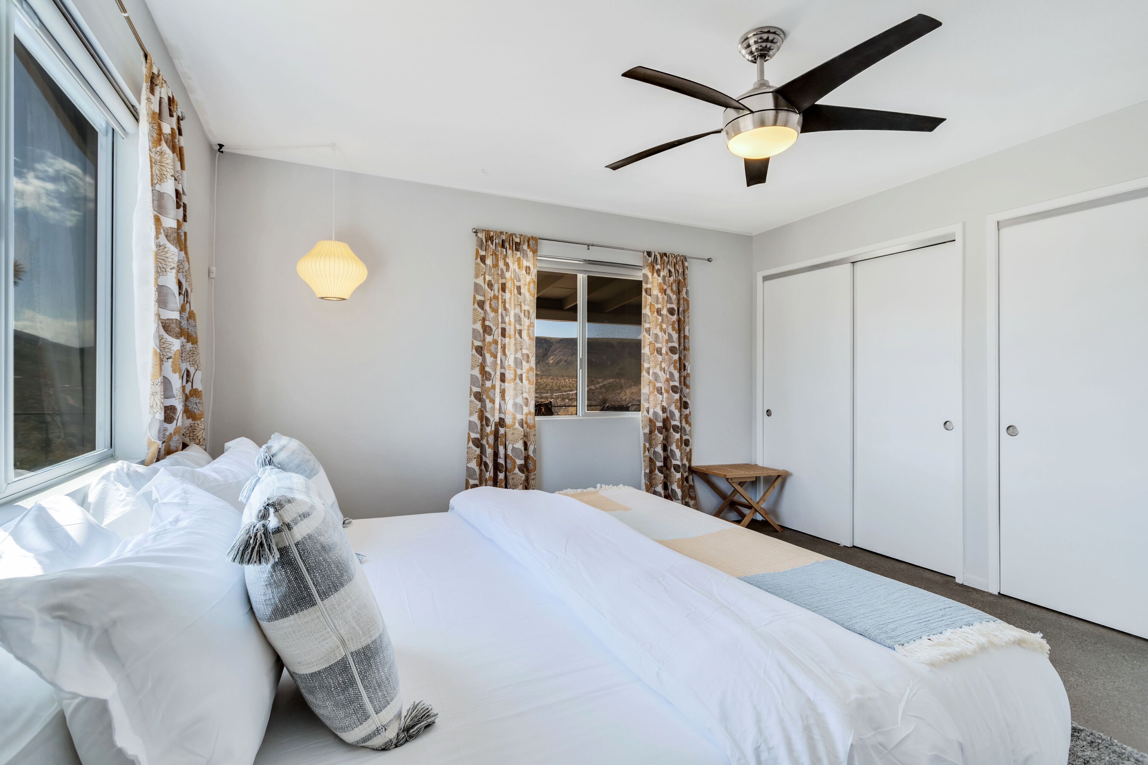 House, Multiple Beds, Patio, Mountain View (Scandia) | Individually decorated, individually furnished, bed sheets