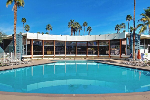 Piscina externa