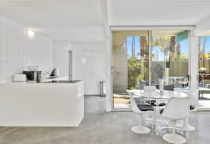 Appart'hôtel, 1 grand lit, patio, vue montagne (Ocotillo 332) | Restauration