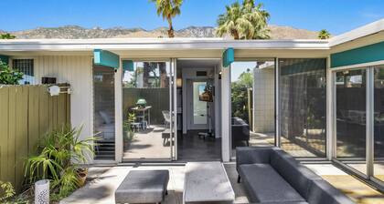 1957 Modern Hideaway