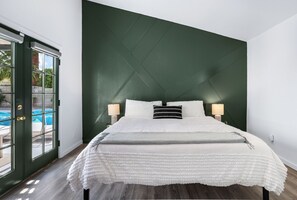 House, Multiple Beds, Pool Access, Mountain View (Mountain View) | Individually decorated, individually furnished, bed sheets