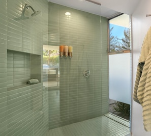 House, Multiple Beds, Pool Access, Mountain View (Cardillo) | Bathroom | Towels
