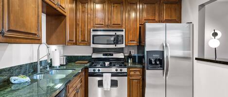 Villa, Multiple Beds, Hot Tub, Garden View (Caballeros 12) | Private kitchen