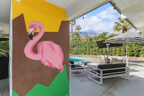 Outdoor dining - Bright & Harmonious Oasis (Palm Springs)