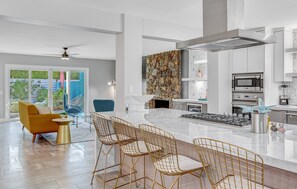 Casa, letti multipli, accesso alla piscina, vista piscina (Farrell 2) | Cucina privata