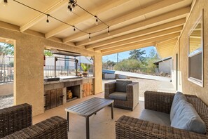 Casa, varias camas, patio, vistas al jardín (Desert Gold) | Terraza o patio